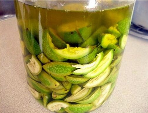 green walnut tincture against parasites