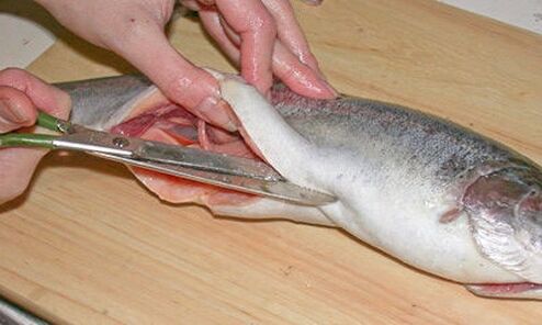 Careful cutting of fish on a personal cutting board will protect against parasite infection