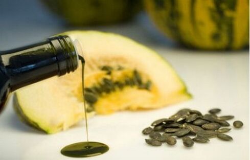 Castor oil to prepare the body for medicinal cleansing of worms